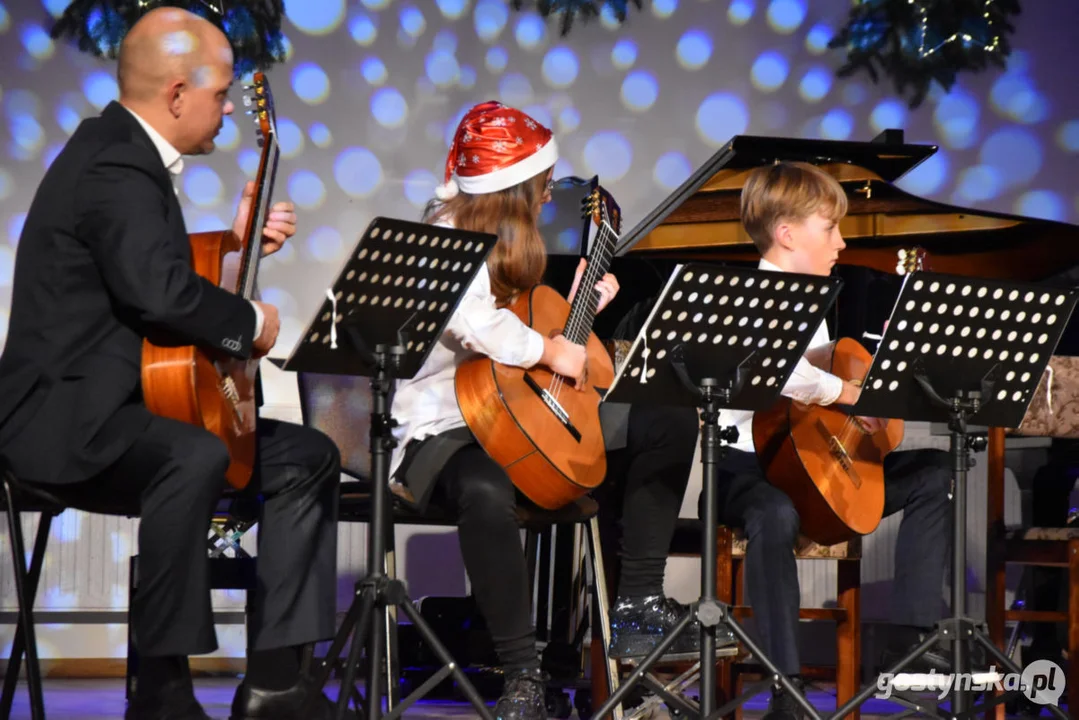 Koncert świąteczny w Państwowej Szkole Muzycznej w Gostyniu