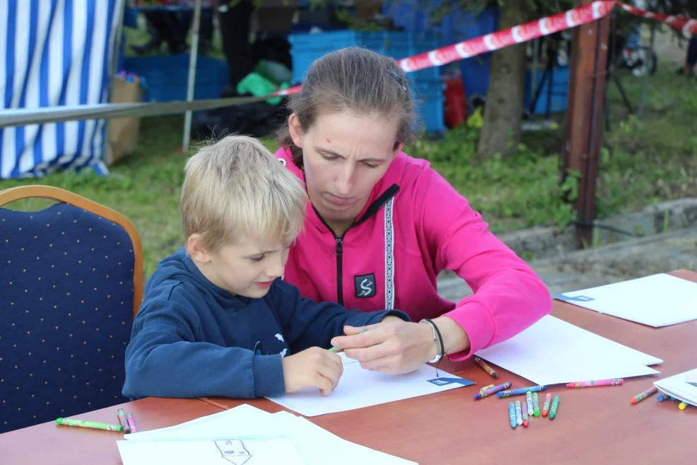 Festyn "Kurcze Pieczone" w Dobrzycy