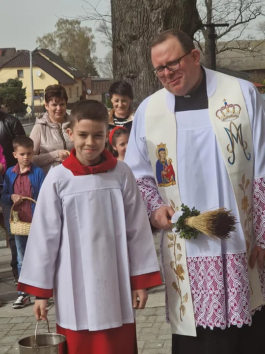 Święcenie potraw w Lutogniewie, Dzierżanowie, Bożacinie i Wróżewach [ZDJĘCIA]