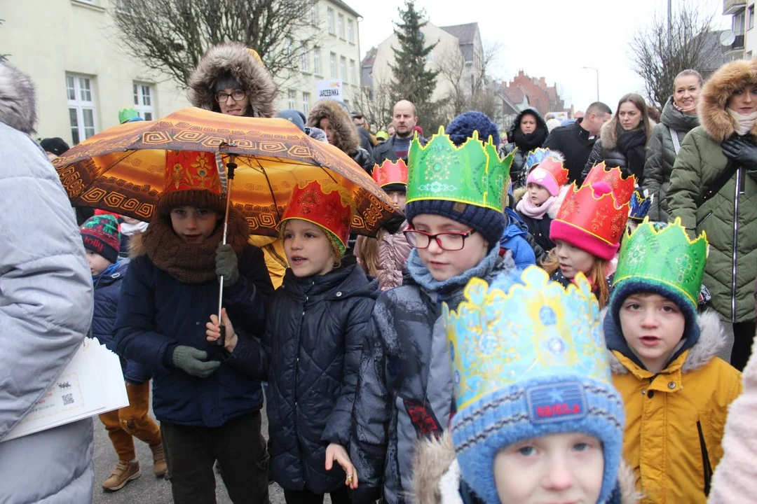 Orszak Trzech Króli i 12. Jarocinskie Kolędowanie w Jarocinie