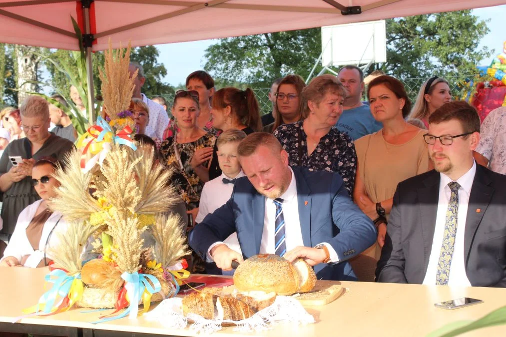 Po dwóch latach przerwy OSP z Dobieszczyzny zorganizowało dożynki