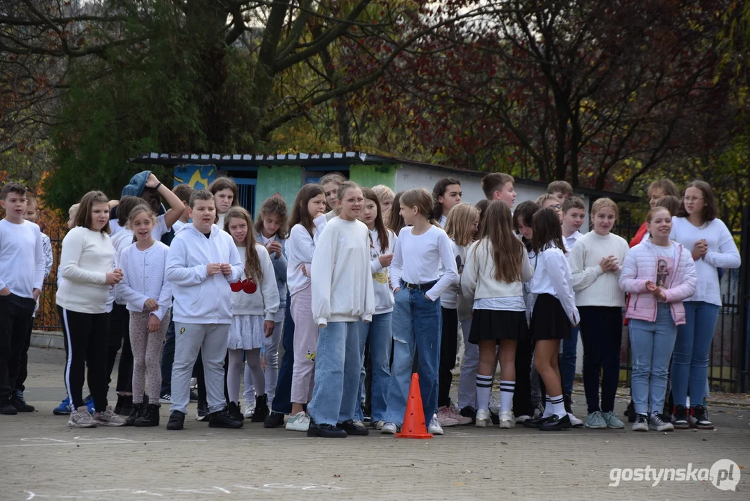 Akcja "Szkoła do hymnu" w Szkole Podstawowej nr 3 w Gostyniu