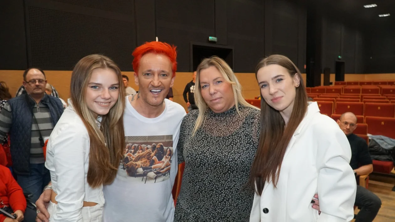 Michał Wiśniewski zagrał akustycznie w Jarocinie. Powstała wyjątkowa Galeria ZDJĘĆ