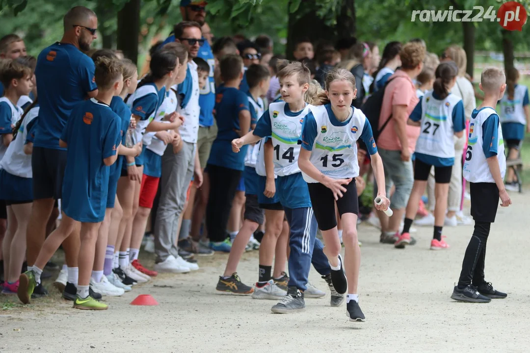 Sztafety szkolne w ramach 24h Rawickiego Festiwalu Sportu