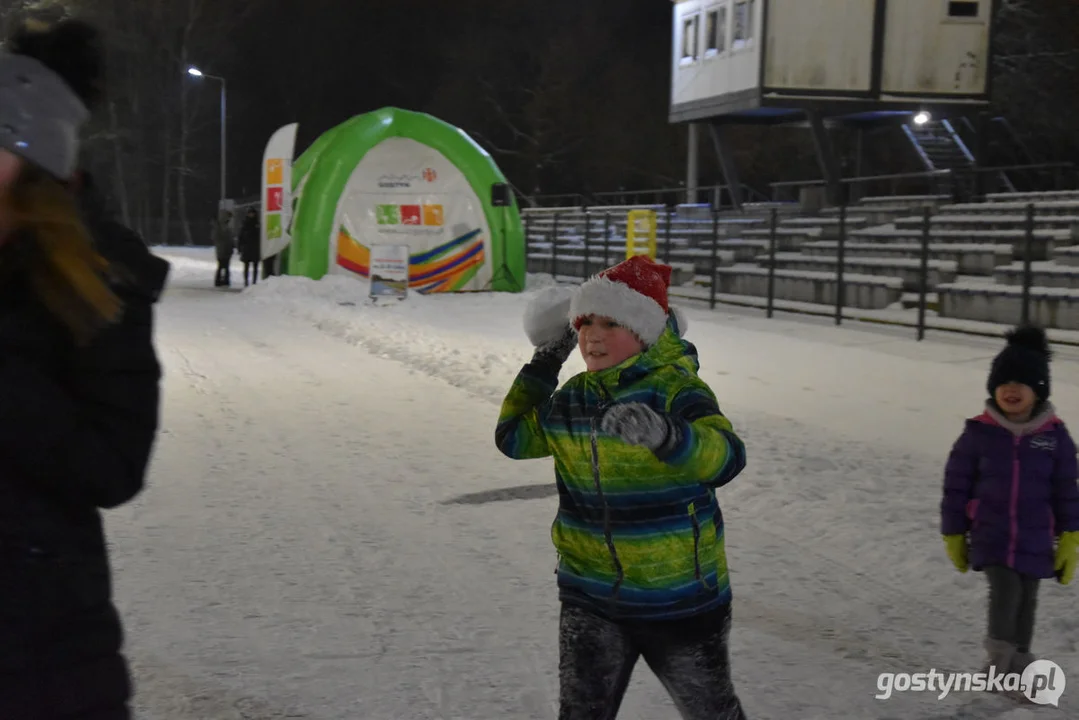 I Bieg Mikołajkowy na stadionie w Gostyniu