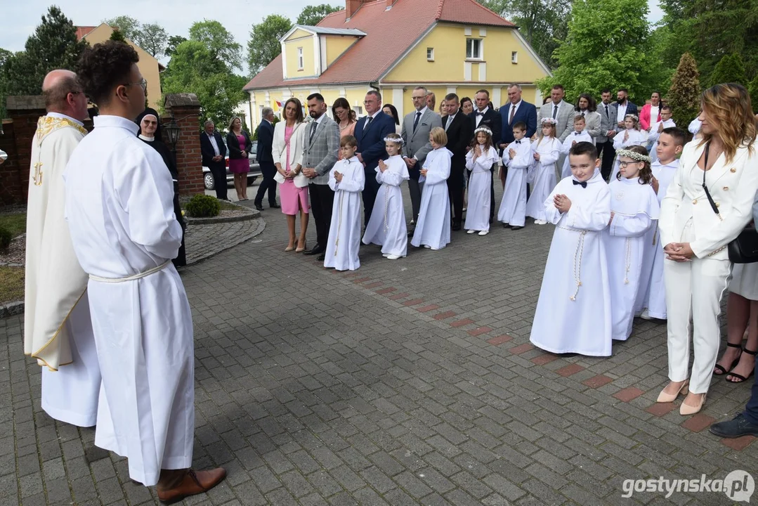 Pierwsza Komunia Św. w parafii św. Jadwigi w Pępowie