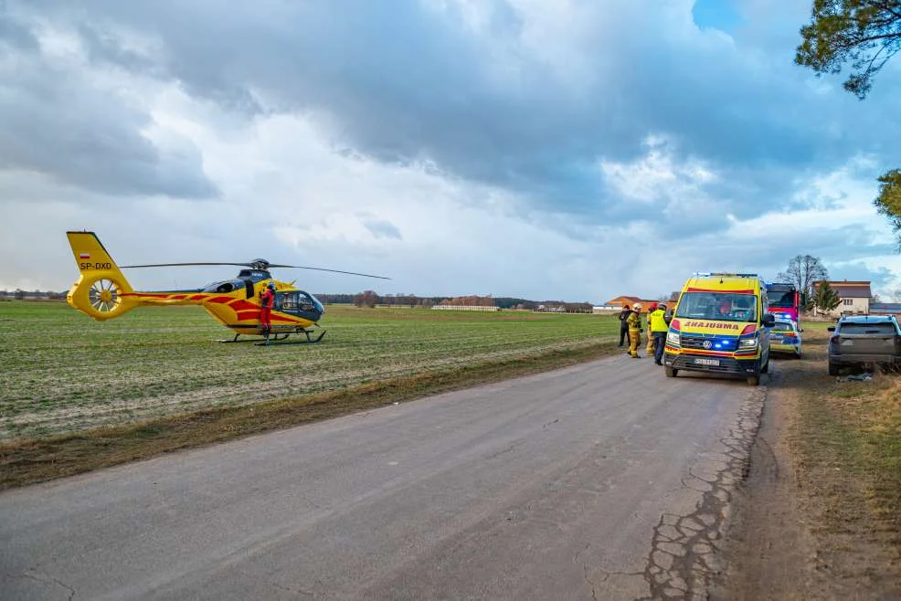W Żernikach młody chłopak przewrócił się w czasie jazdy na hulajnodze