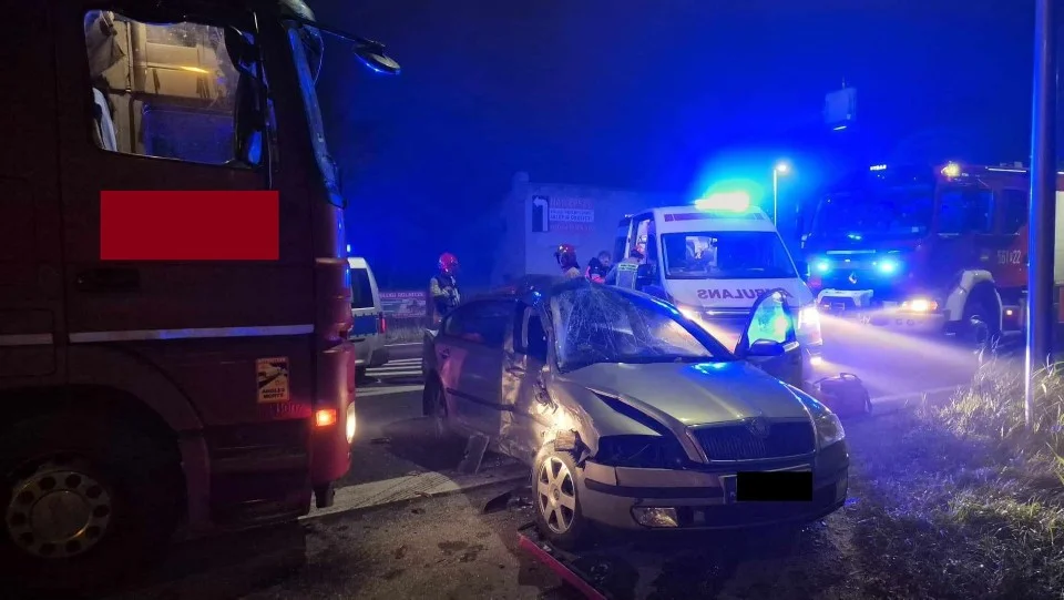 Wypadek na skrzyżowaniu drogi krajowej nr 11 z ulicą Podgórną w Pleszewie