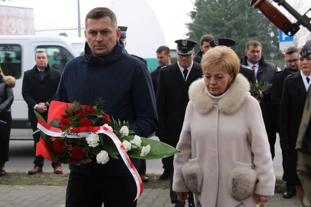 Uczcili Żołnierzy Wyklętych na mszy św. i przy pomniku w Jarocinie