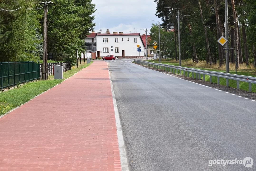 Otwarcie ulicy Drzęczewskiej w Piaskach i nowej świetlicy wiejskiej w Drzęczewie Drugim