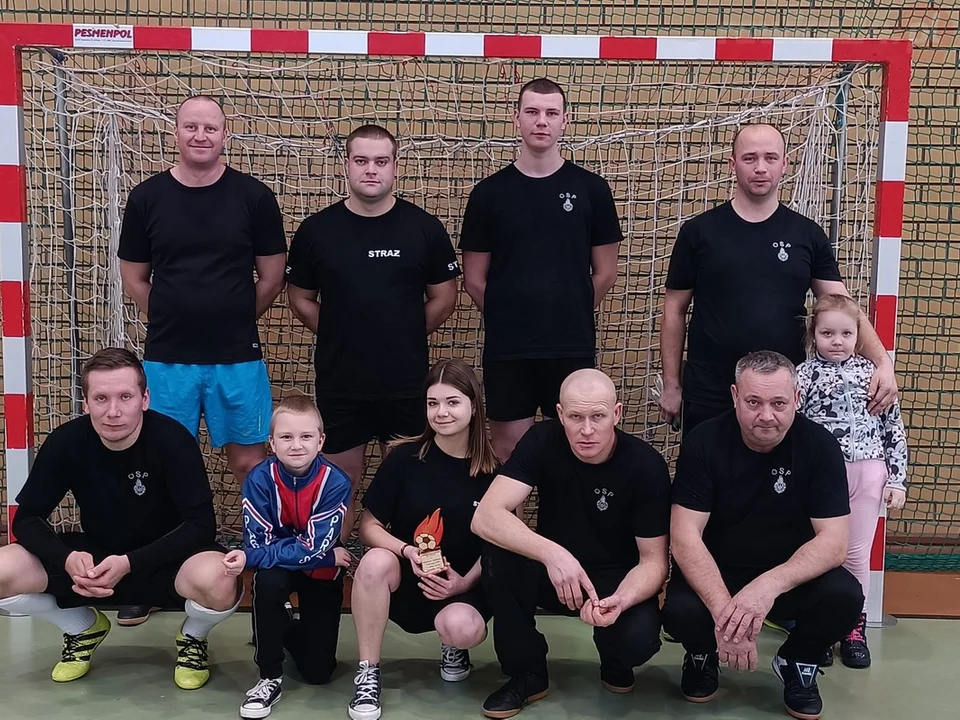 Halowy Turniej Piłki Nożnej strażaków gminy Pakosław (2023)