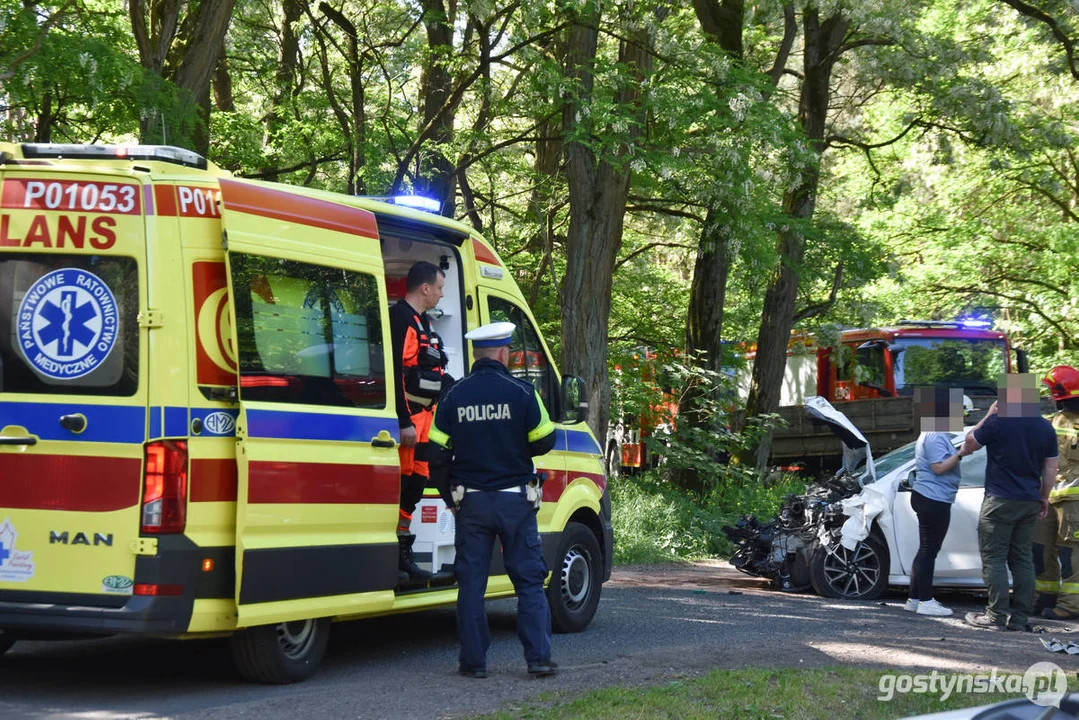 Wypadek drogowy na DW437 Borek Wlkp.- Dolsk