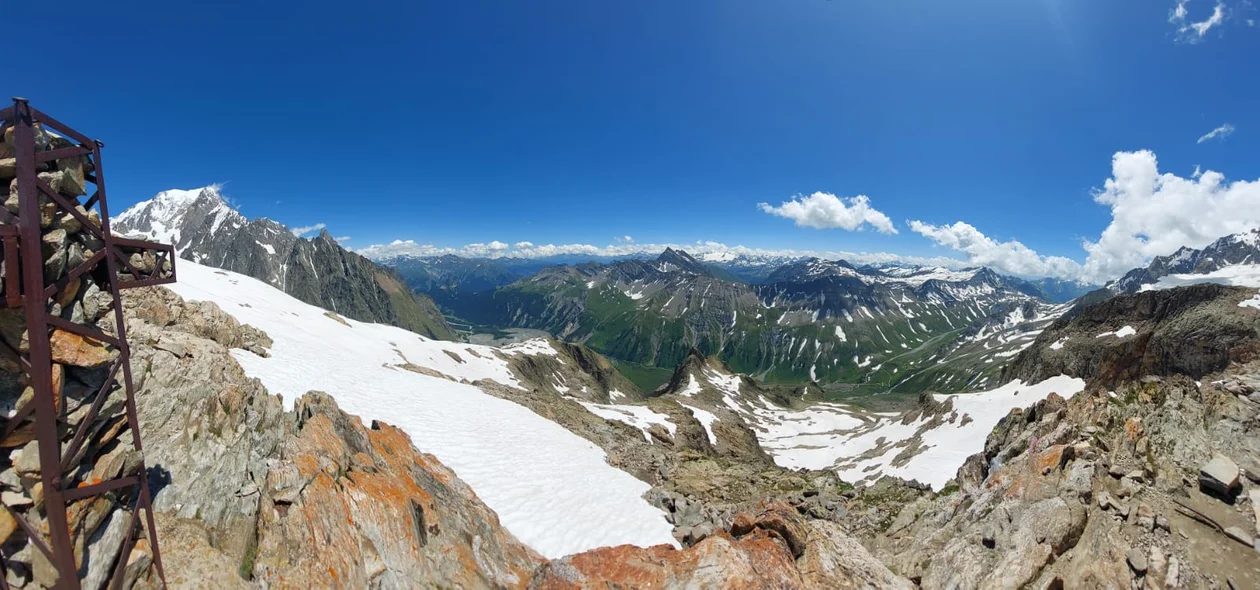 Ultramaratończyk Rafał Przybył z Bodzewka Pierwszego zdobył Mont Blanc