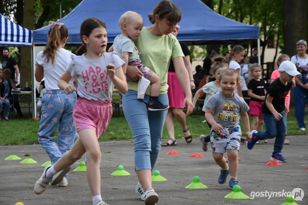 Radosne obchody Święta Narodowego Konstytucji 3 Maja w Pogorzeli