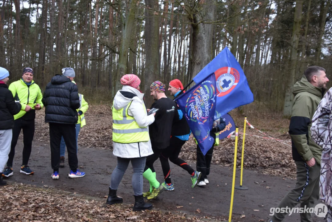 Biegająco zagrali dla WOŚP - Parkrun Gostyń i Grupa Nieprzemakalni Gostyń razem na trasie