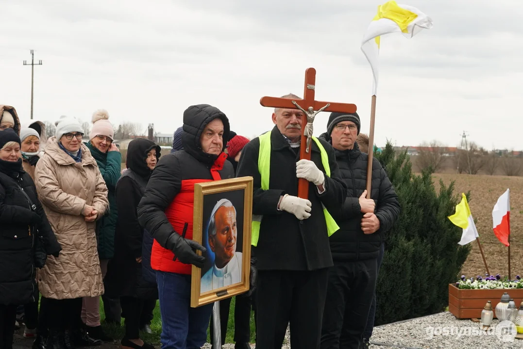 Procesja papieska w Bodzewku Drugim