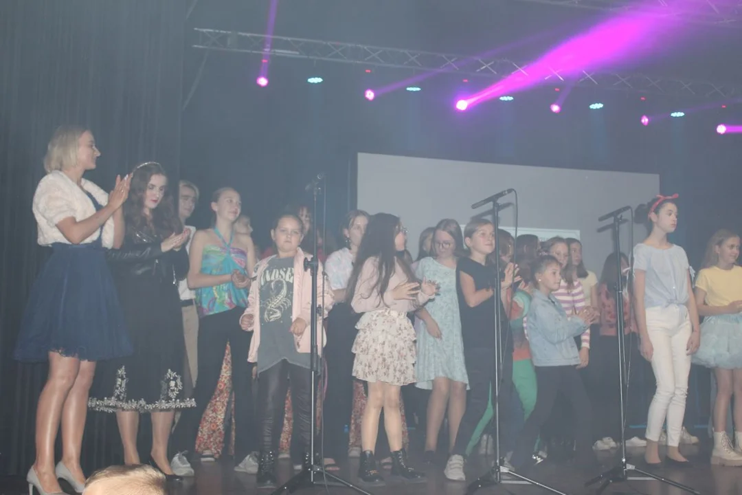 Koncert charytatywny dla Kariny Antczak z kiermaszem ciast