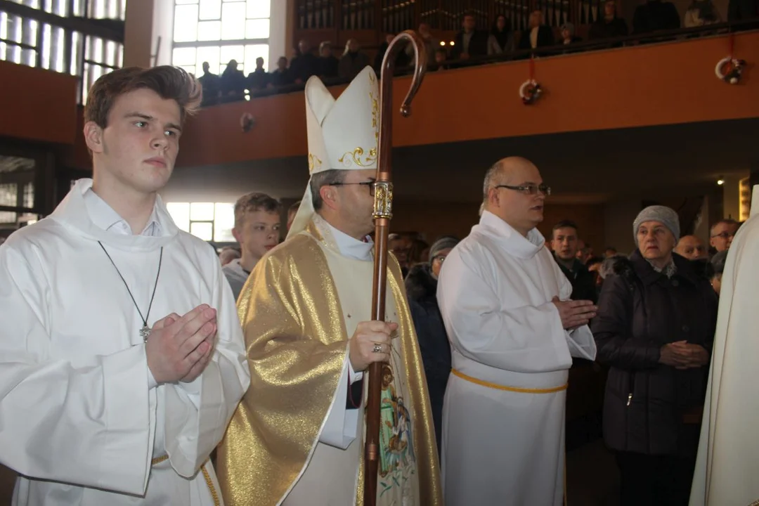 Franciszkanie w Jarocinie rozpoczęli świętowanie 90-lecia z biskupem kaliskim