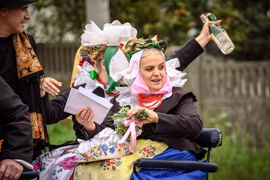 Wesele biskupiańskie Michała i Marty Chudych w Sikorzynie