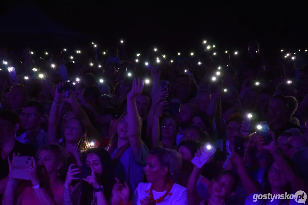 Dożynki powiatowe 2024 na Świętej Górze - koncert zespołu Baciary