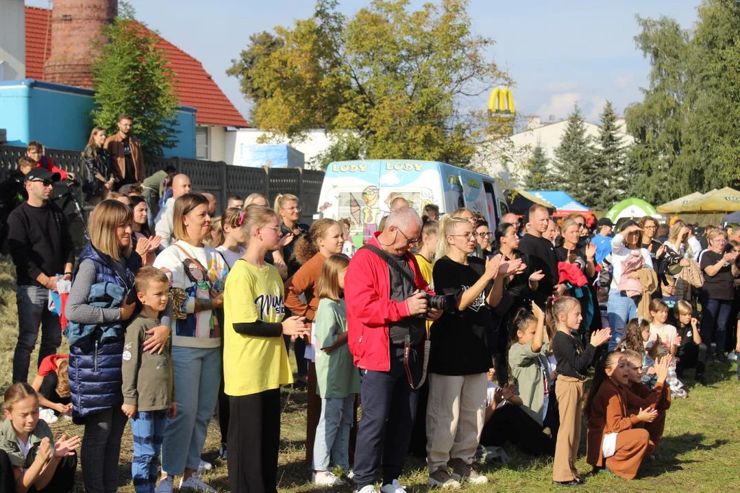 Festyn mundurowy dla Macieja Kaliszaka, prezesa OSP w Jarocinie