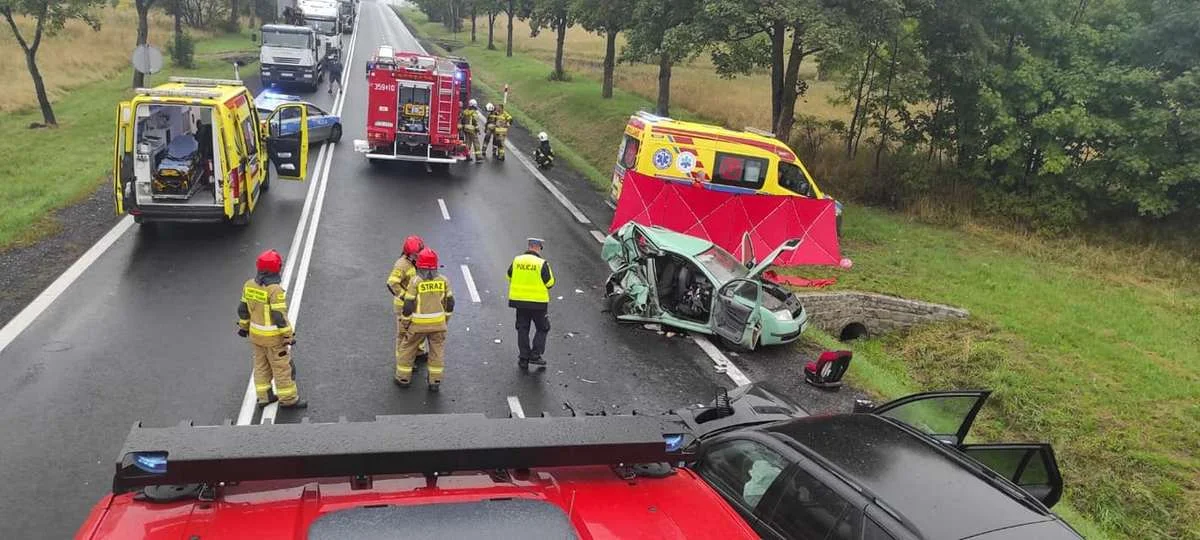 Tragiczny wypadek w Radomierzu. Zginęły 2 osoby