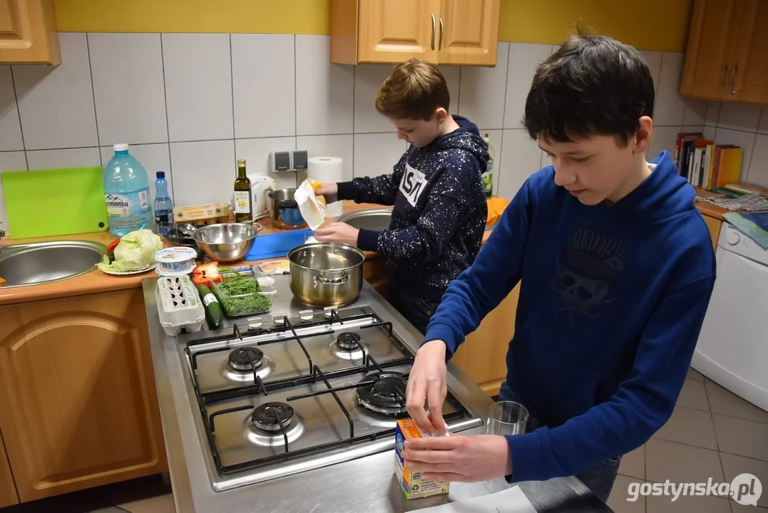 Projekt "Patelnia Nie Gryzie" uczniów gostyńskich, krobskich i leszczyńskich szkół