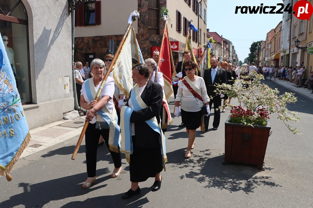 Rawicz. Procesja w Boże Ciało ulicami miasta (2023)