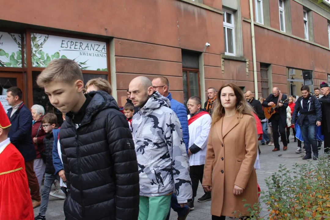 Marsz Wszystkich Świętych w parafii św. Marcina w Jarocinie