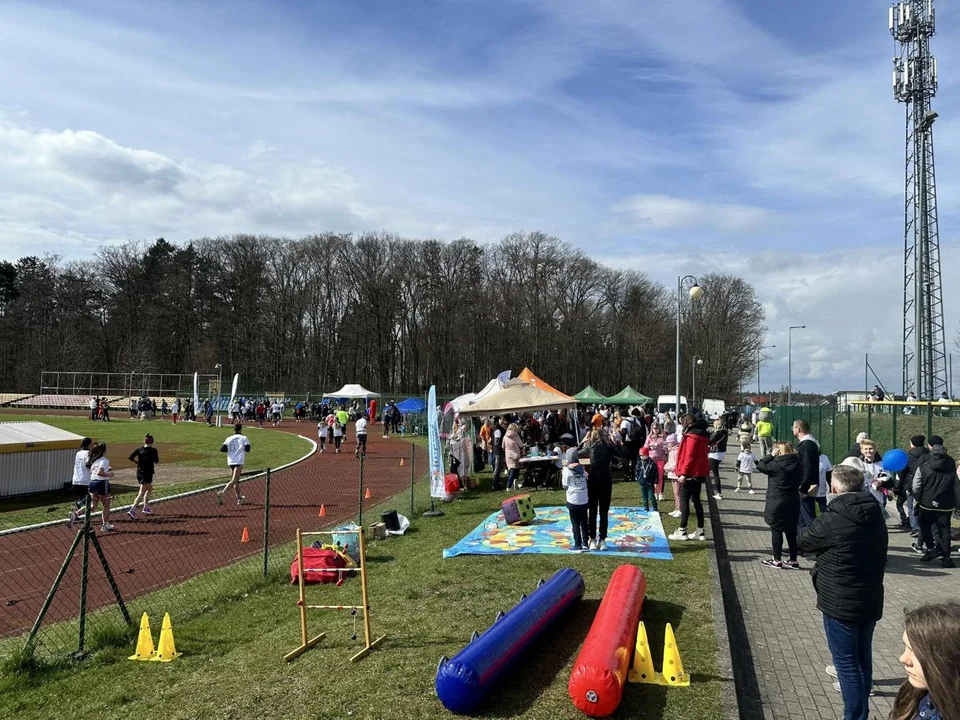 Bieg Kolorowej Skarpetki w Jarocinie. Z akcją dla Fundacji Ogród Marzeń