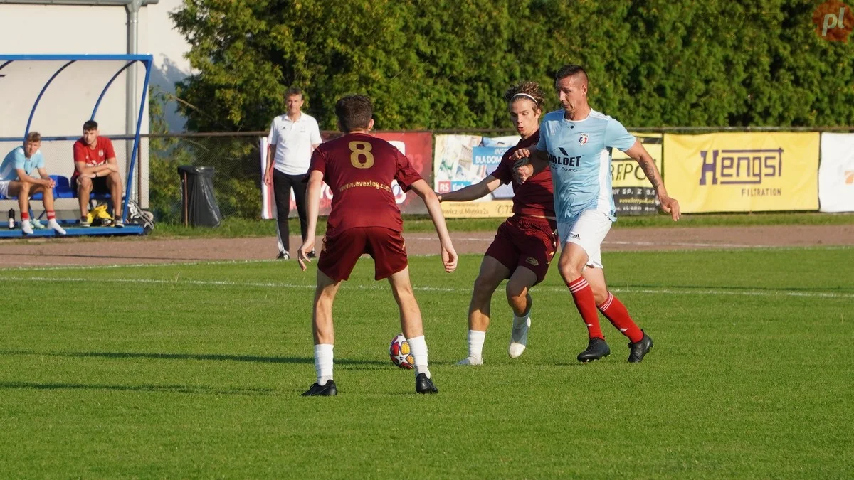 Rawia Rawicz - Orzeł Kawęczyn 0:0