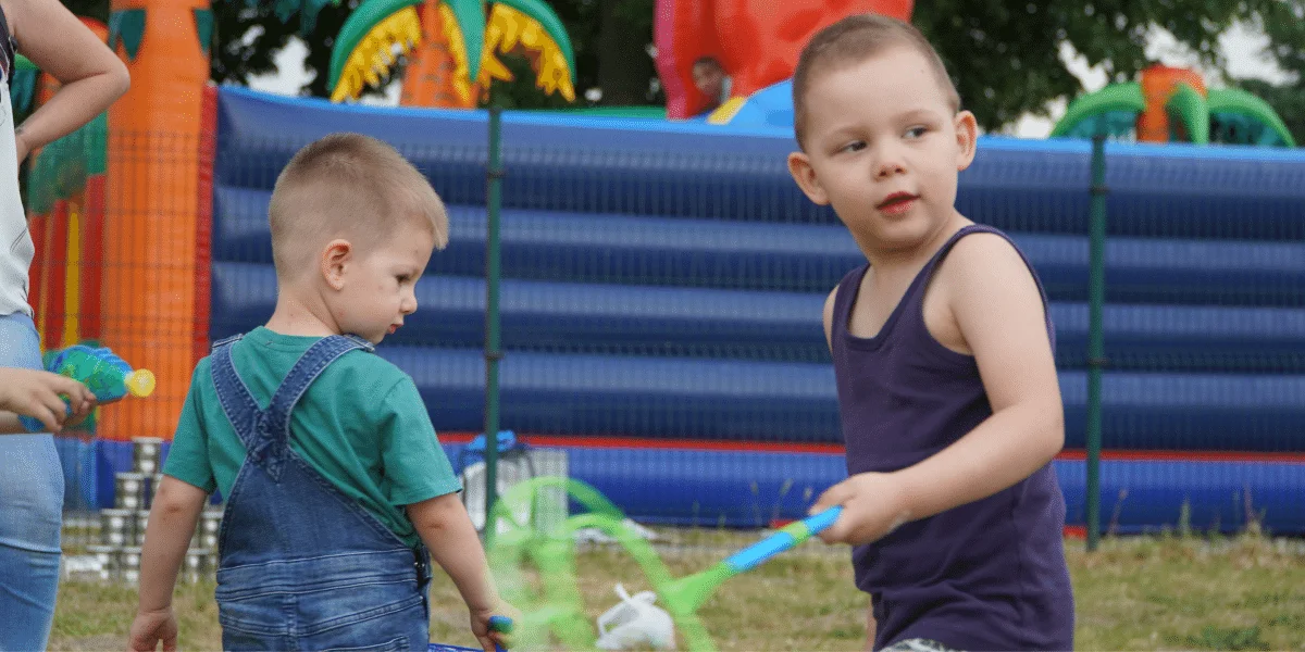 Festyn w Szkole Podstawowej nr 3 im. ks. Jana Twardowskiego w Jarocinie