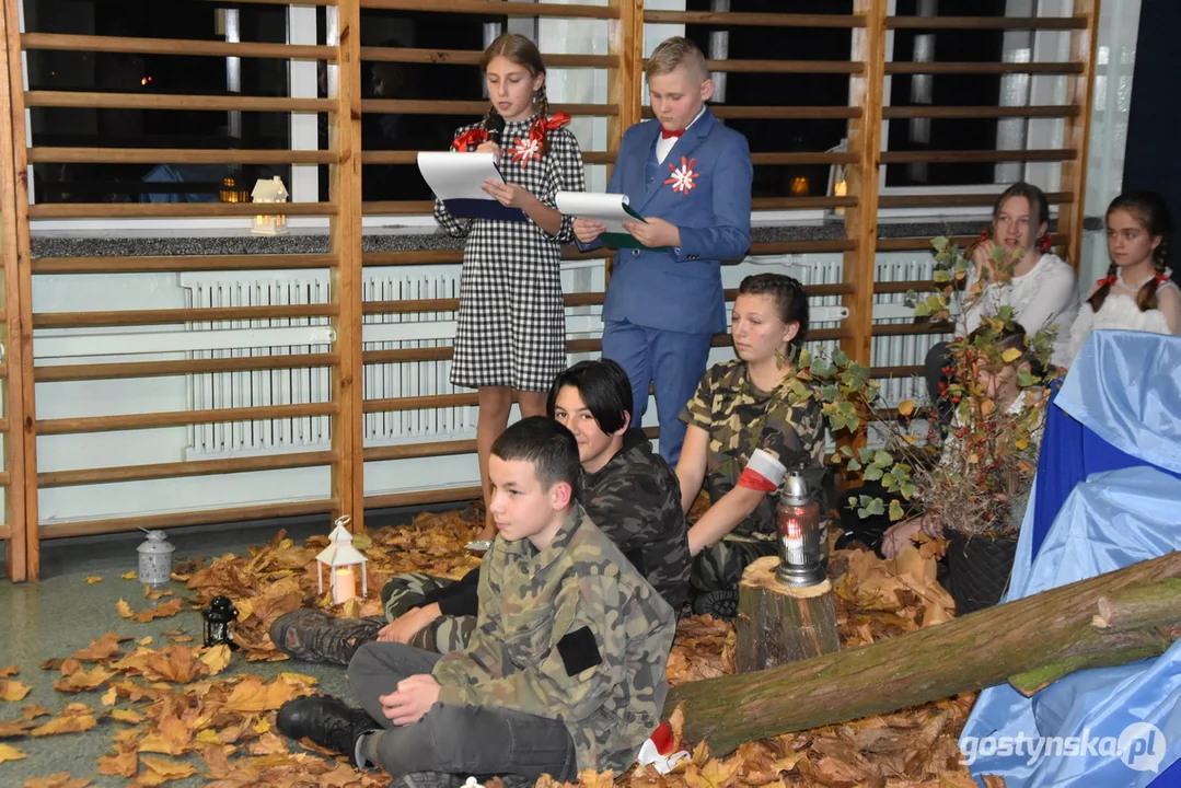 Wieczornica ze Świtezianką - patriotycznie w Szkole Podstawowej w Goli