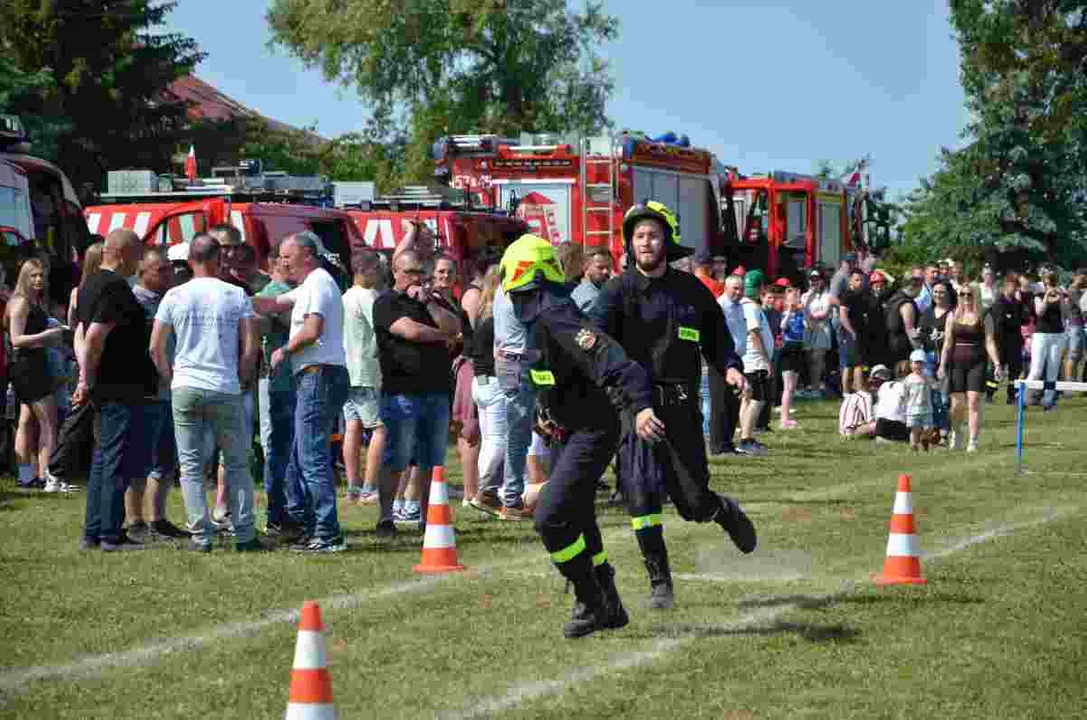 Gminne Zawody Sportowo-Pożarnicze w Wysogotówku - Zdjęcie główne