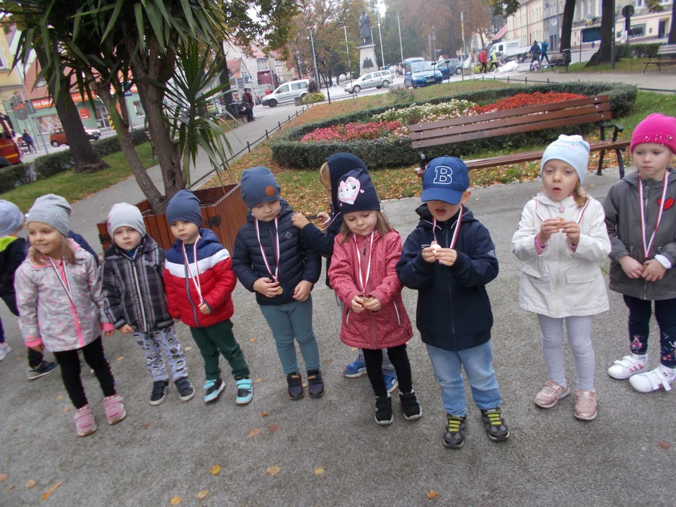 Przedszkolaki pobiegły w sztafecie na rawickich plantach - Zdjęcie główne