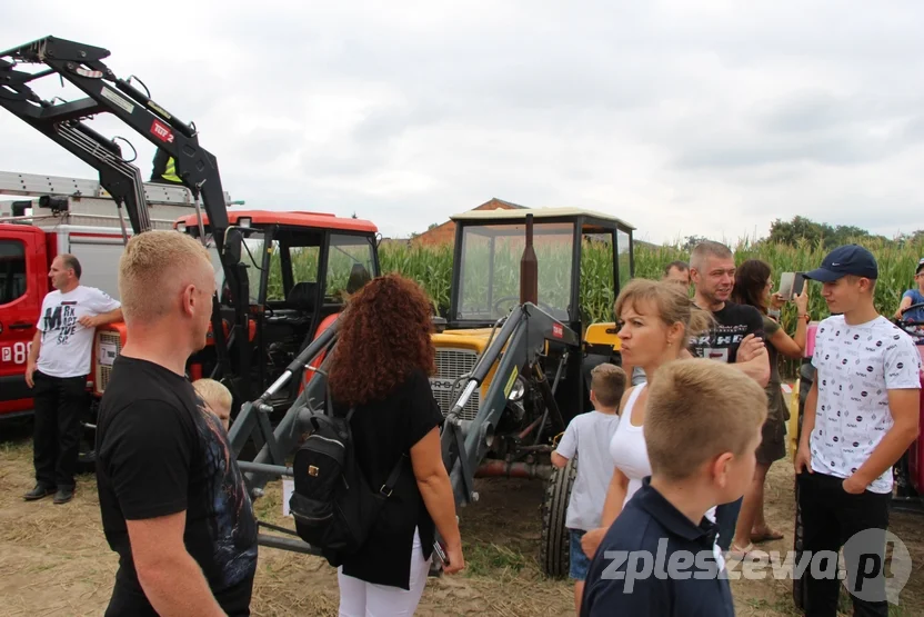 Zlot starych ciągników  wKucharach