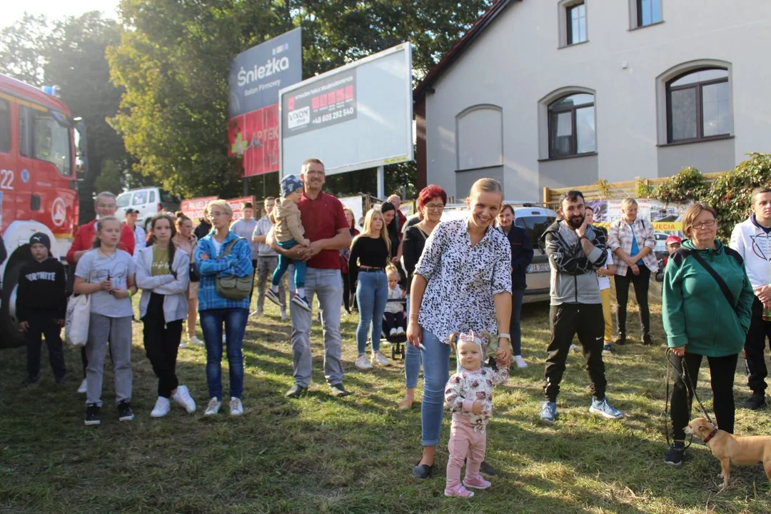 Festyn mundurowy dla Macieja Kaliszaka, prezesa OSP w Jarocinie