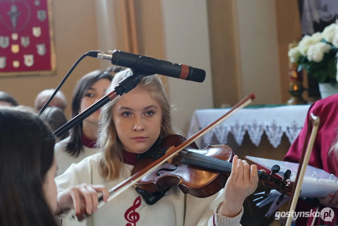 Pierwsza Komunia Święta w parafii pw. Św. Michała Archanioła w Pogorzeli