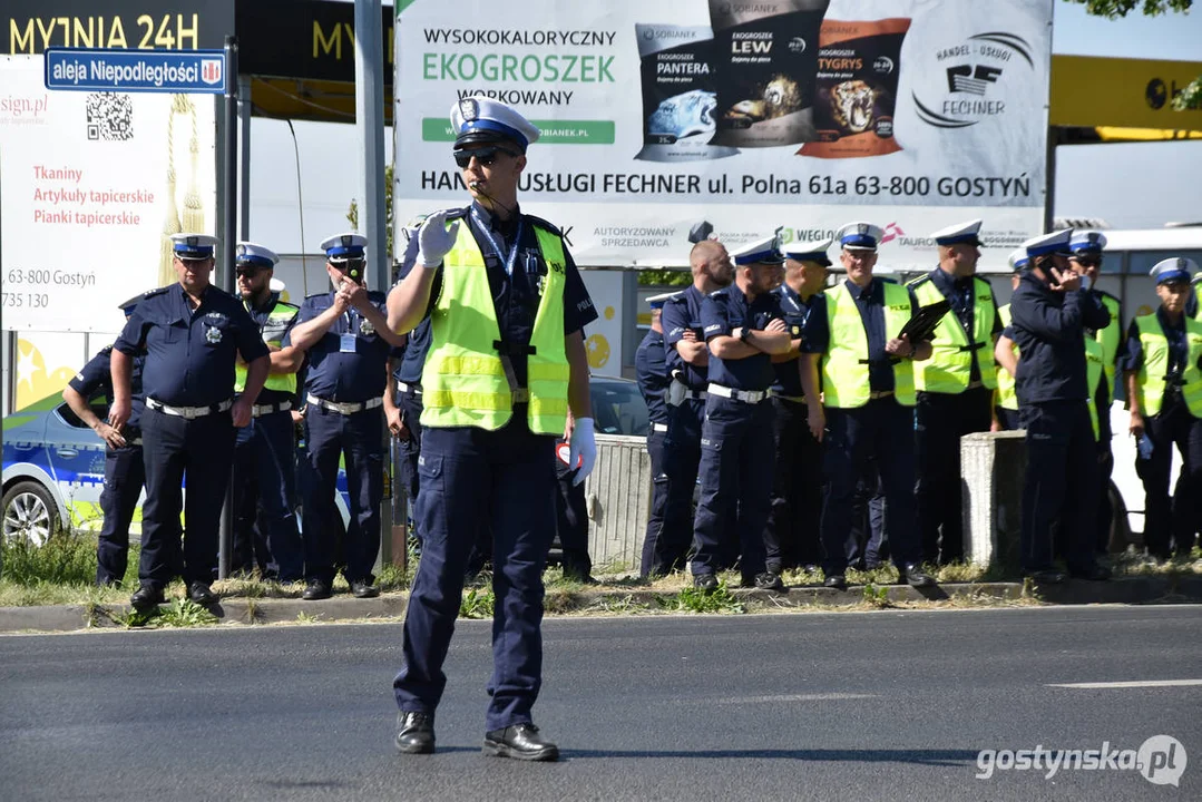 34. Konkurs "Policjant ruchu drogowego 2024” w Gostyniu. Dzień drugi - ręczna regulacja ruchem