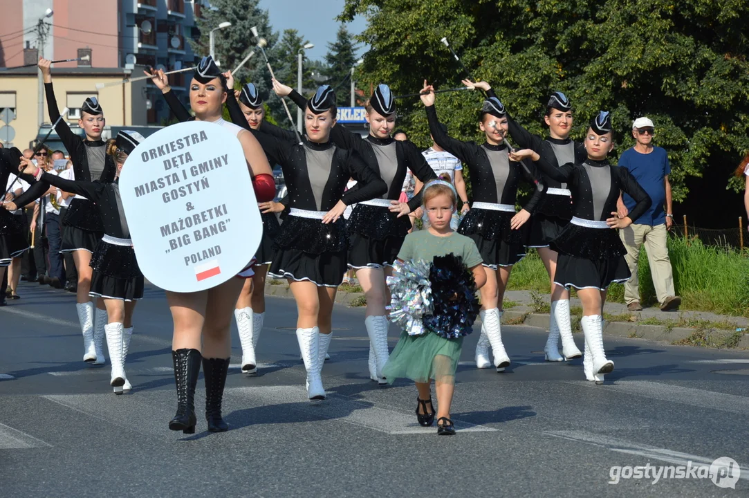 Festiwal Orkiestr Dętych w Gostyniu i 95-lecie Orkiestry Dętej Miasta i Gminy Gostyń. Jubilaci rozdawali prezenty - Zdjęcie główne