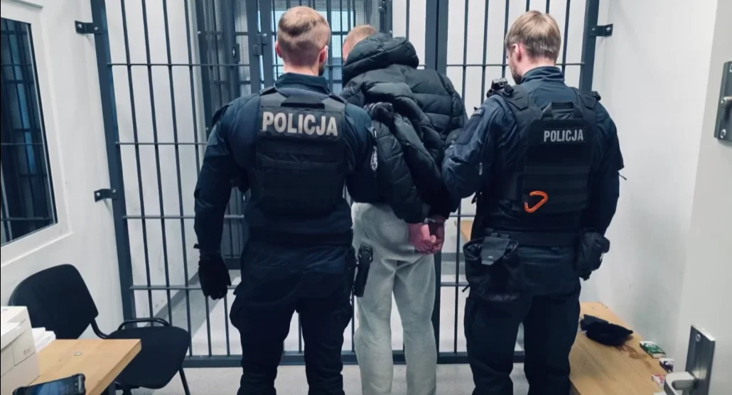 Uciekał ulicami Poznania. 31-letni kierowca może trafić do więzienia nawet 5 lat - Zdjęcie główne