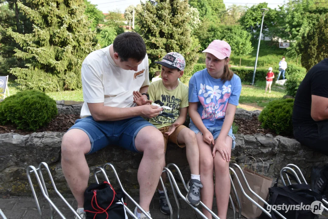 Pierwsze integracyjne gostyńskie grillowanie na tarasie GOK Hutnik