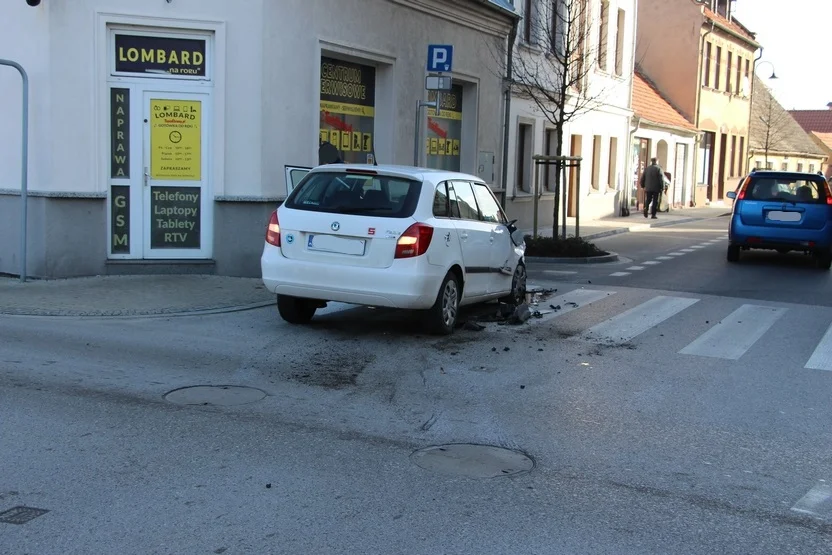 Kolizja na Placu Powstańców Wielkopolskich w Pleszewie