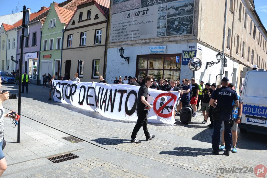 Marsz Równości i kontrmanifestacje w Rawiczu