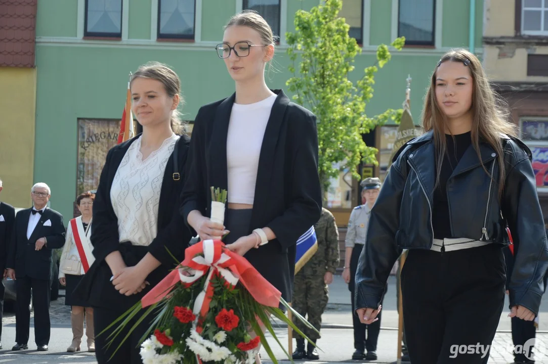 Obchody 234. rocznicy uchwalenia Konstytucji 3 Maja i festyn PRL w Krobi