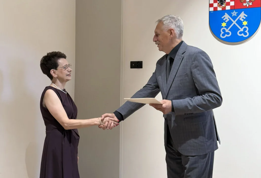 Po 45 latach pracy przeszła na emeryturę