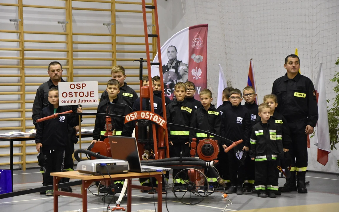 Rozdano promesy dla Młodzieżowych Drużyn Pożarniczych w powiecie rawickim - Zdjęcie główne