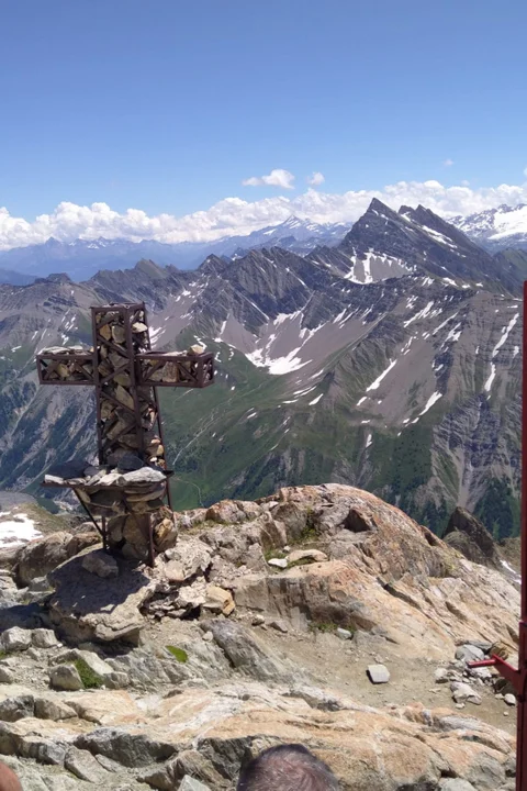 Ultramaratończyk Rafał Przybył z Bodzewka Pierwszego zdobył Mont Blanc