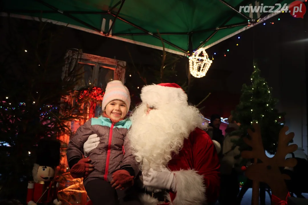 Spotkanie ze Świętym Mikołajem na Rawickim Jarmarku Bożonarodzeniowym