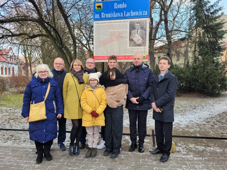 Odsłonięto i poświęcono tablicę upamiętniającą Bronisława Lachowicza - Zdjęcie główne